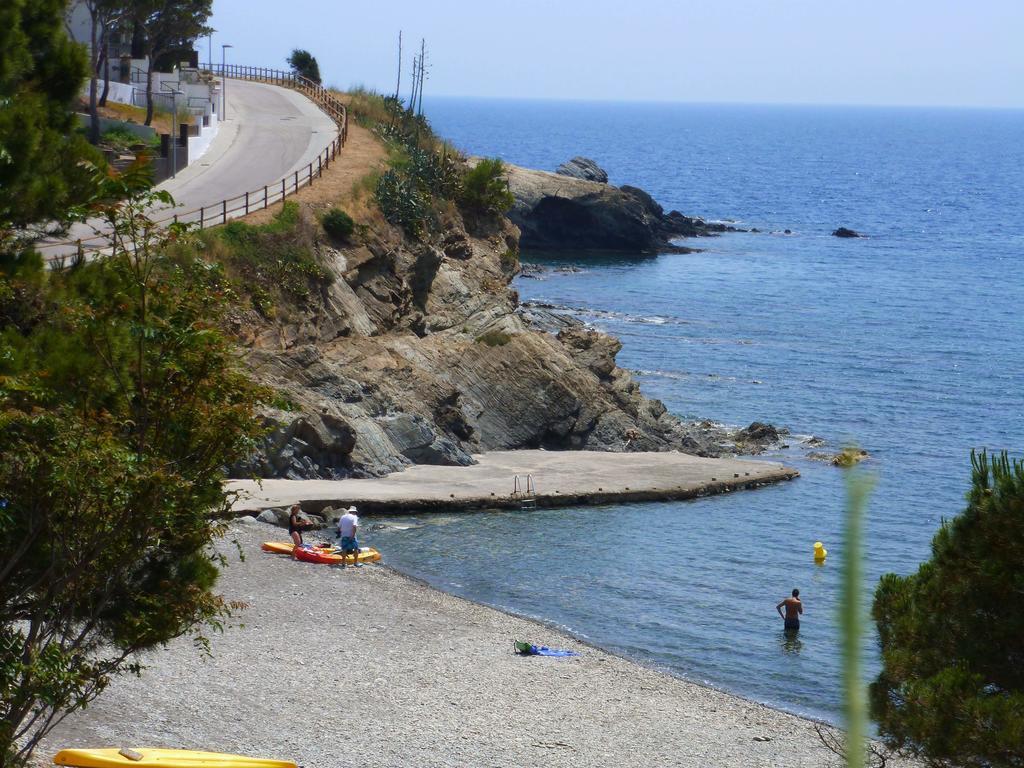 Apartment Rovellada Platja Колера Стая снимка