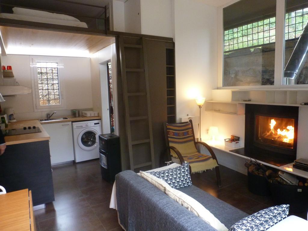 Apartment Rovellada Platja Колера Екстериор снимка